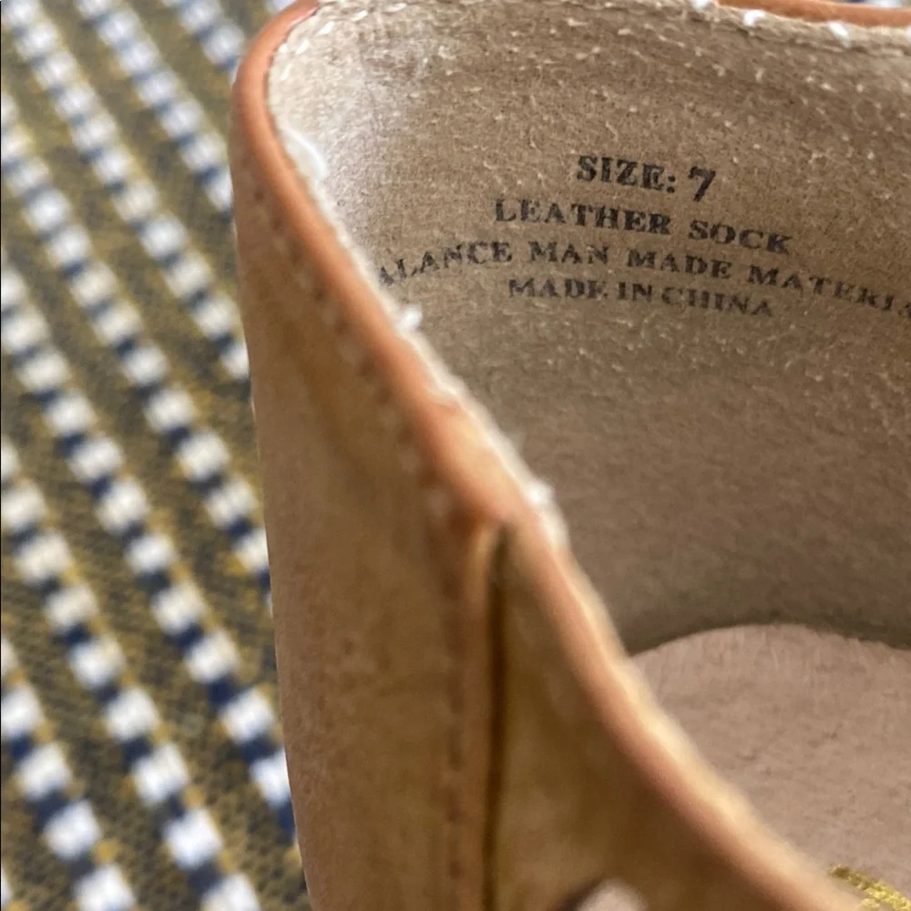 Restricted Brown Leather Wedge Shoes with Perforated Design - Picture 2 of 4
